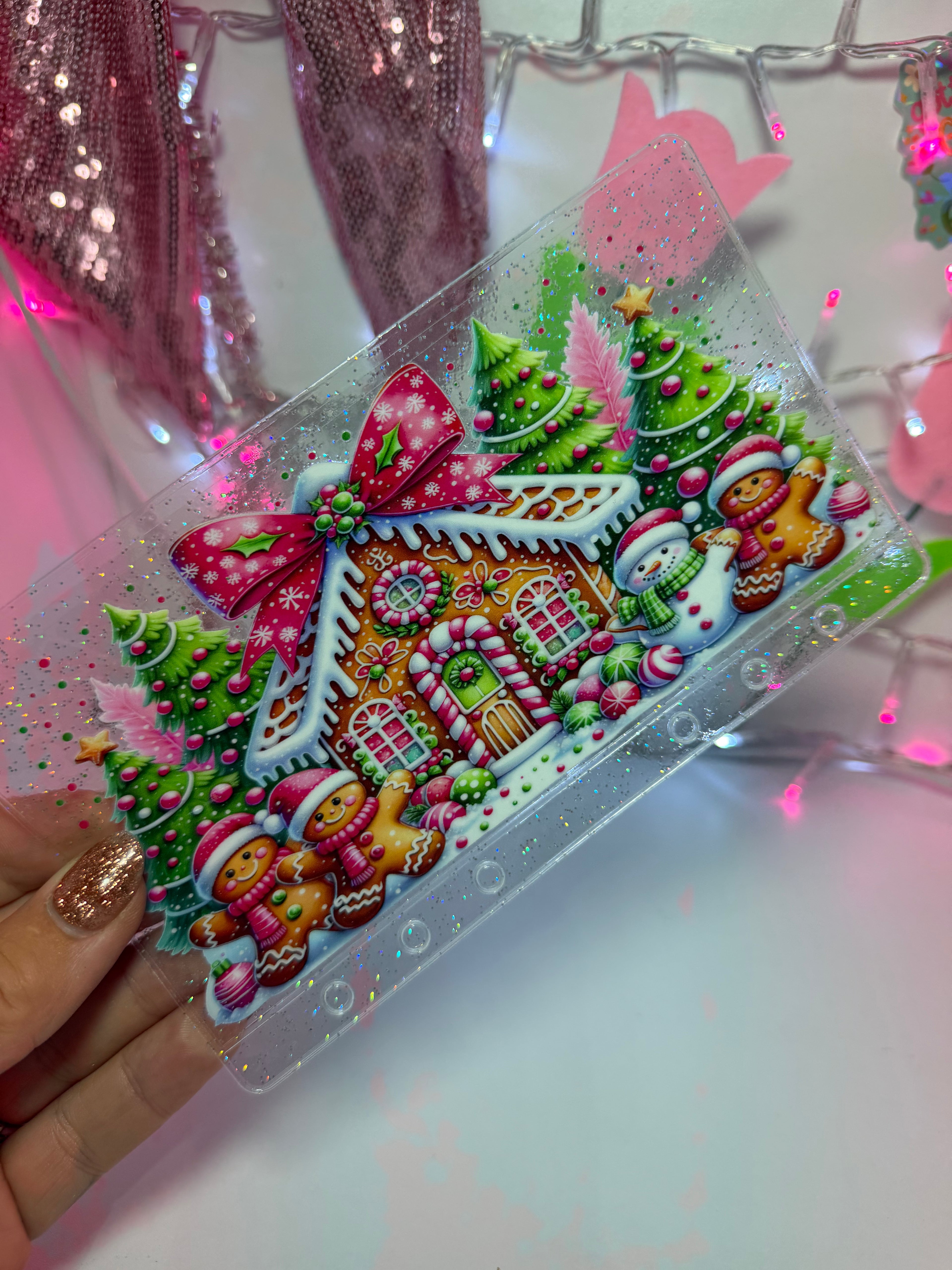 uvdtf zipless glitter envelope: Gingerbread house